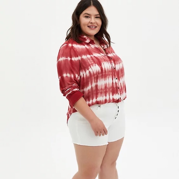 TORRID RED TIE DYE MILLY POCKET BUTTON BLOUSE 1X - Picture 1 of 5